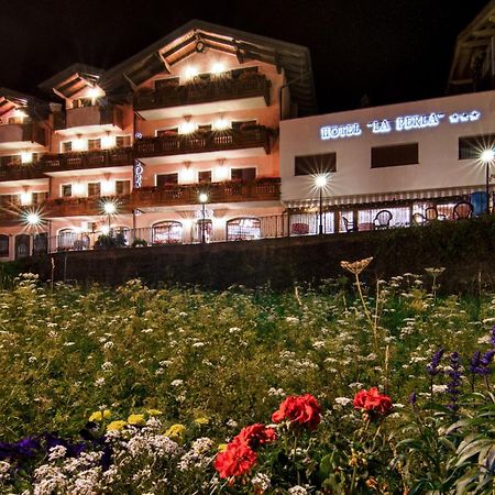 Family Hotel La Perla Fiera Di Primiero Εξωτερικό φωτογραφία