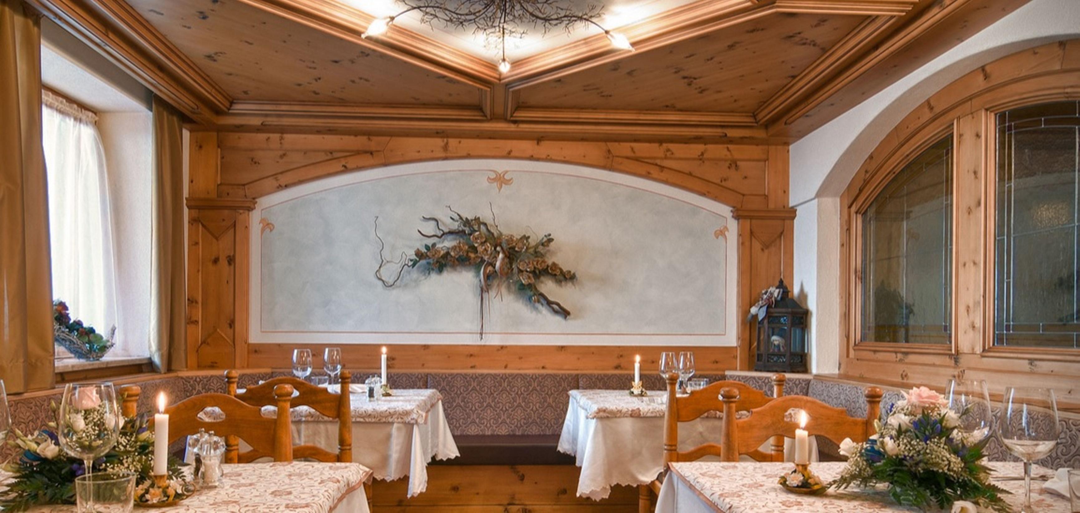 Family Hotel La Perla Fiera Di Primiero Εξωτερικό φωτογραφία