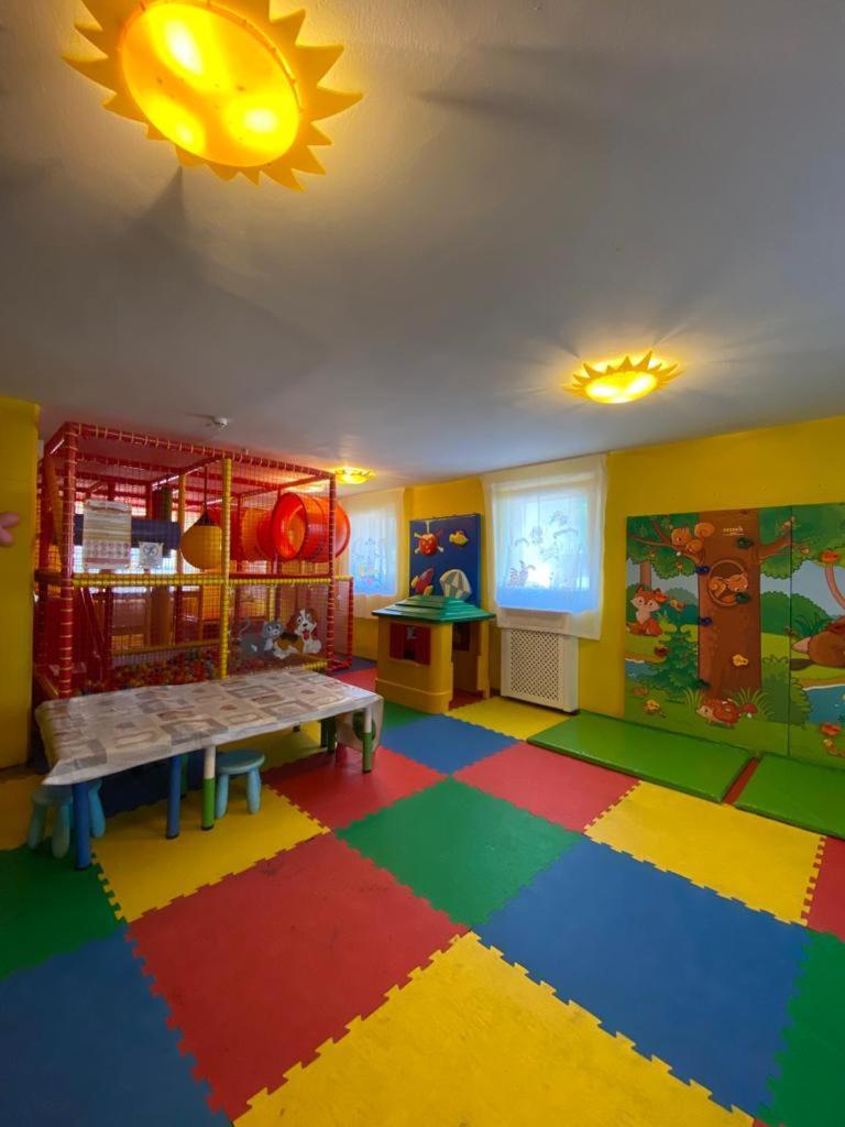 Family Hotel La Perla Fiera Di Primiero Εξωτερικό φωτογραφία