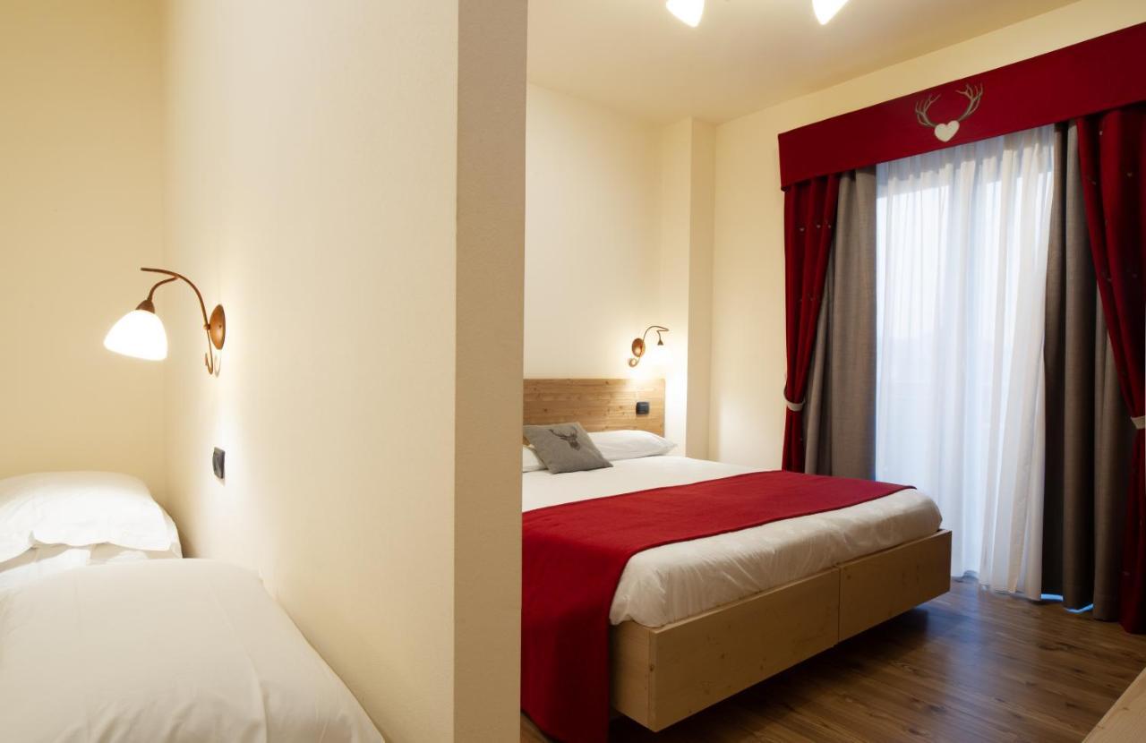 Family Hotel La Perla Fiera Di Primiero Εξωτερικό φωτογραφία
